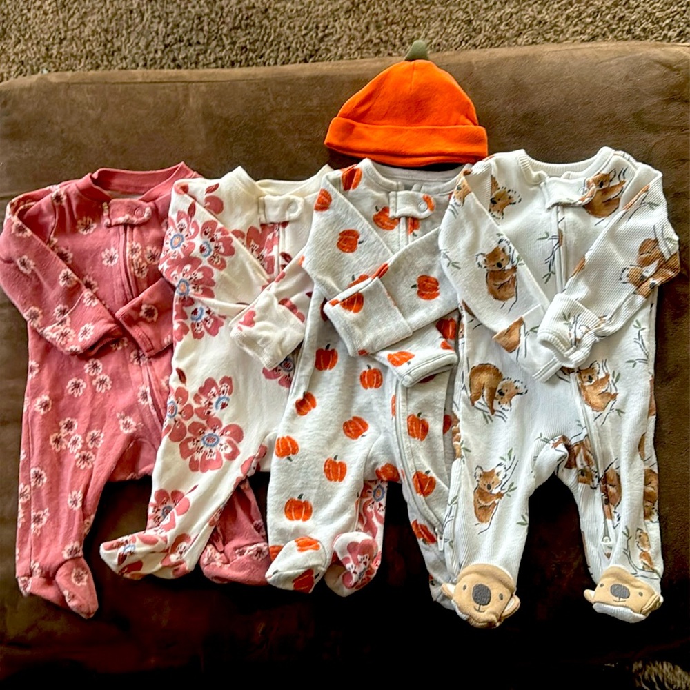 Carter’s Newborn Sleepers Set of 4